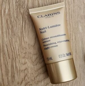 Clarins Nutri Lumiere Nuit Nourishing Rejuvenating Night Cream 0.5 oZ NEW 15ml